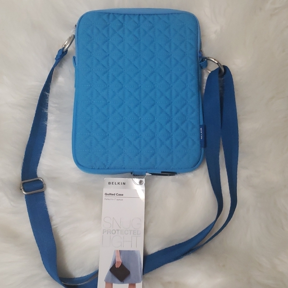 Belkin  Quilted Case NWT